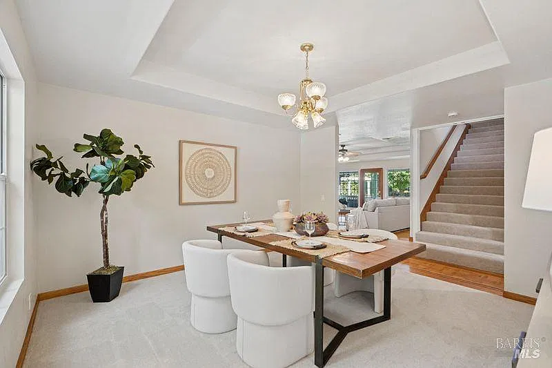 822 Robinson Road - Photo 10