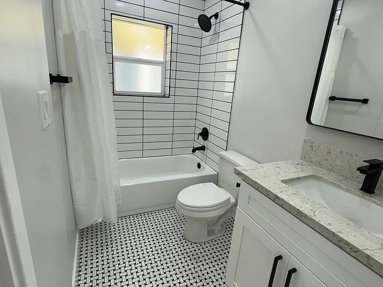 335-341 S 28th St #341 — Photo 10