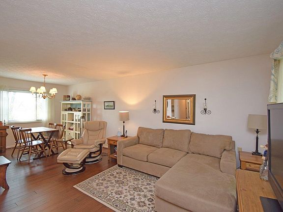 4th image of 6625 Echo Ln