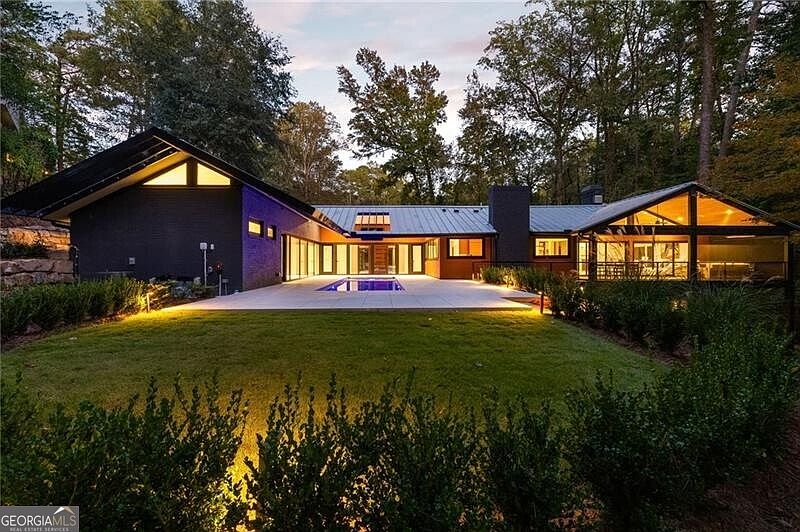 1st image of 585 Amberidge Trl