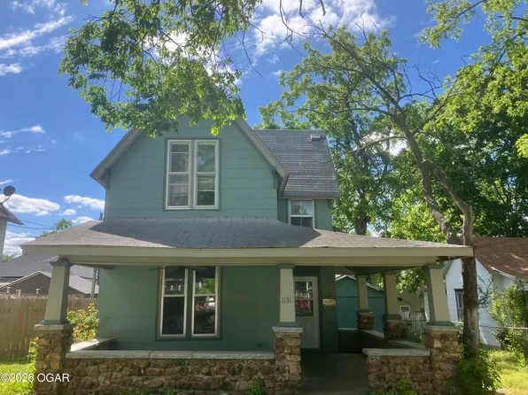 1131 Lyon St, Carthage, MO 64836