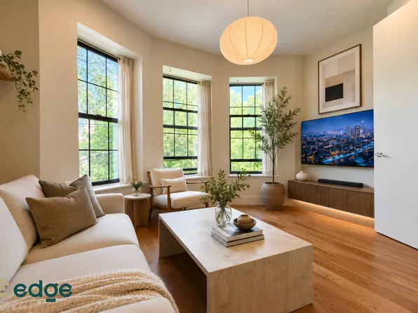 1058 Bergen Street image 1 of 10