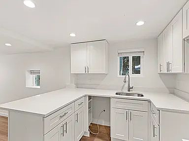 3rd image of 1717 W Pacific Ave #4
