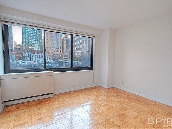 4th image of 330 W 45th St APT 10M