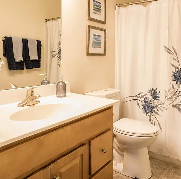 Country Glen Apartments — Photo 8