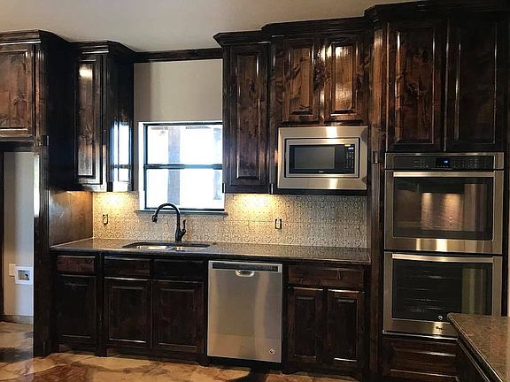 2nd image of 1061 County Road 3591