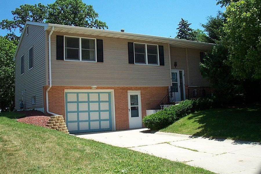 1st image of 8 Eastgate Ct