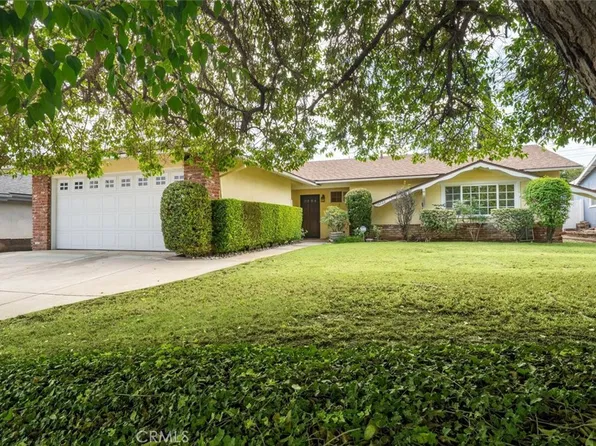 16922 Labrador St, North Hills, CA 91343