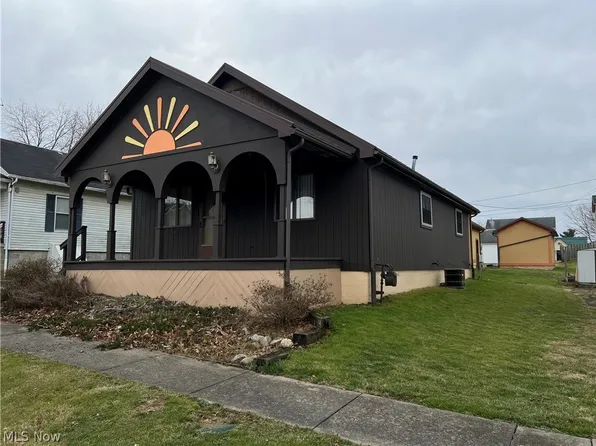 175 East St, Lore City, OH 43755