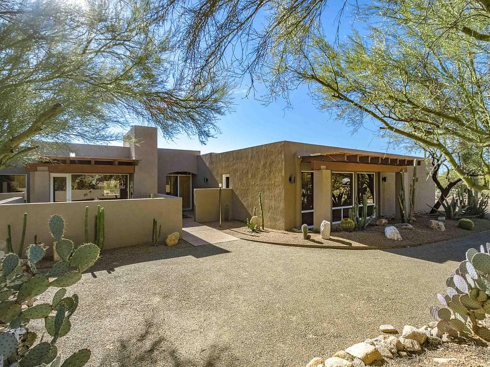 1st image of 6141 N Canon Del Pajaro