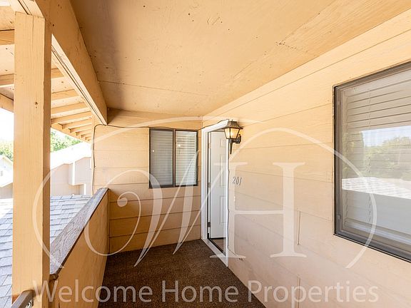 3rd image of 253 NE Damson Pl APT 201