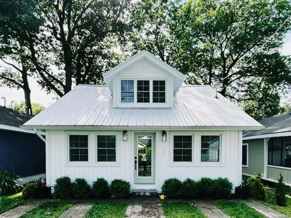 399 Elmwood Ave, Fort Erie, ON L0S 1B0