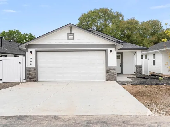 1908 Oregon Ln, Caldwell, ID 83605
