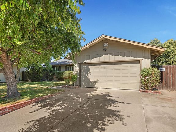 4th image of 8410 Roxburgh Way