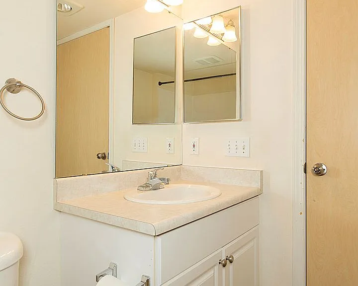 Pickering Place Apartments — Photo 17