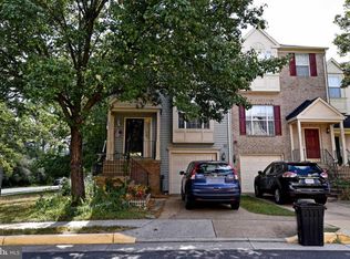 5401 Crystalford Ln, Centreville, VA 20120