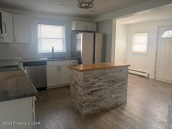 4th image of 1225 Spring St