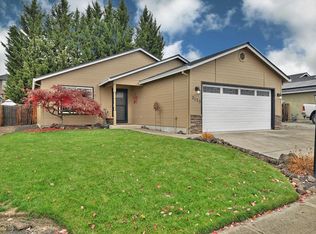 2133 Walnut Grove Ln, Central Pt, OR 97502