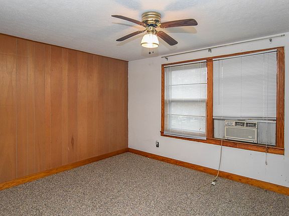 4th image of 1310 Cherokee Cir
