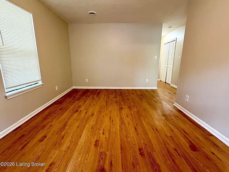 815 Louis Coleman Jr Dr — Photo 2