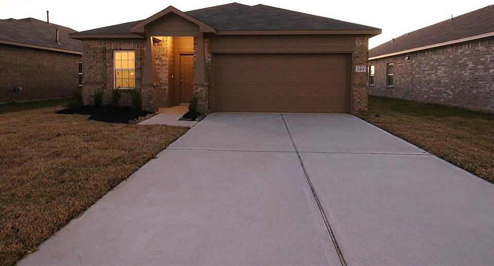 1st image of 2415 Ivory Ct