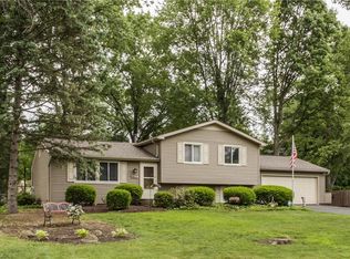 7749 Knickerbocker Dr NE, Warren, OH