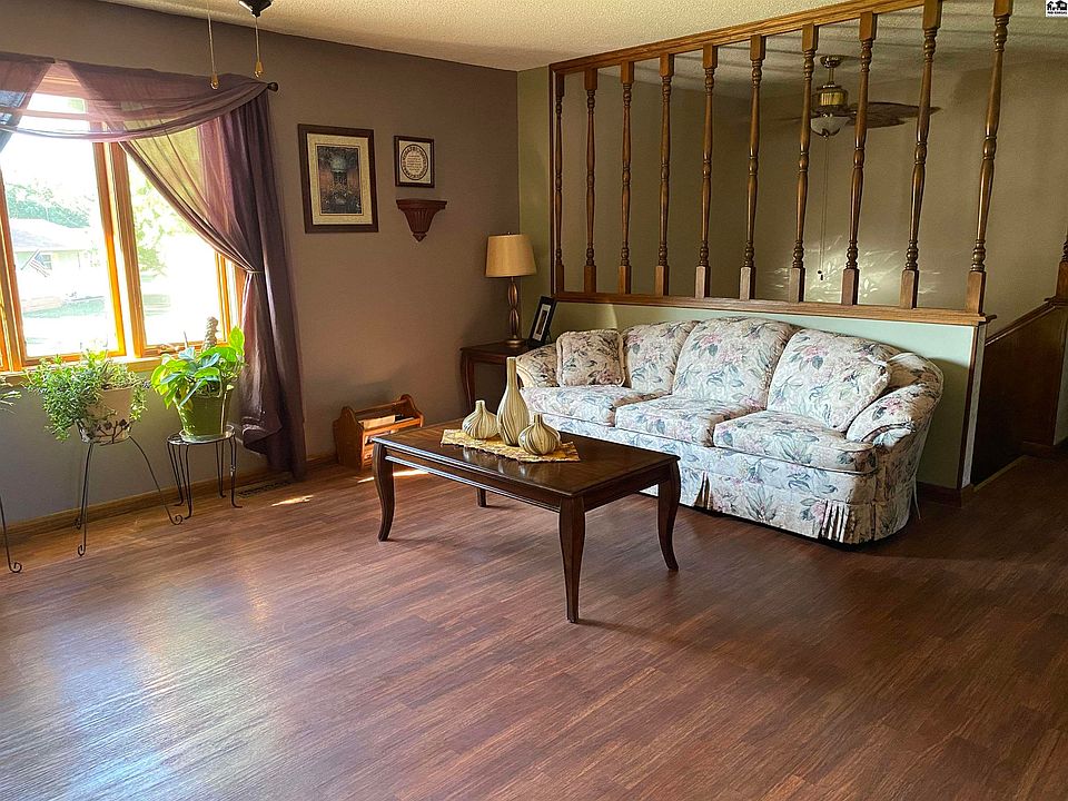 1229 E Hulse St, Mcpherson, KS 67460 MLS 49147 Zillow