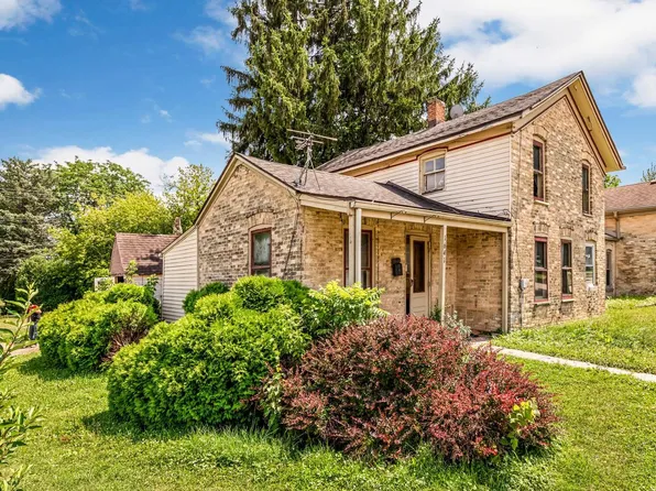 1641 Barton AVENUE, West Bend, WI 53090
