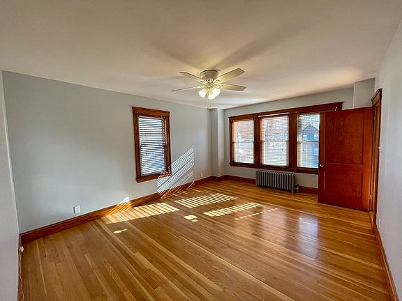 4th image of 34-36 Camden St #2