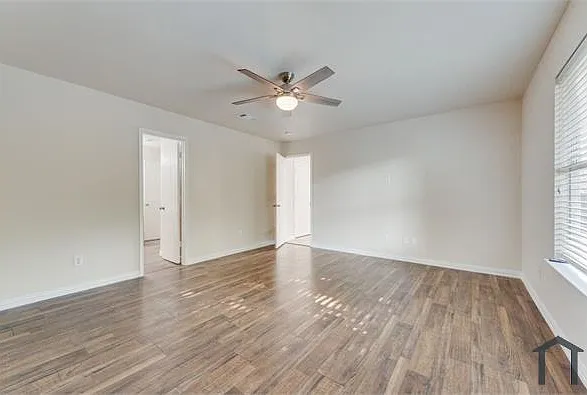 1008 Lake Trail Dr — Photo 17
