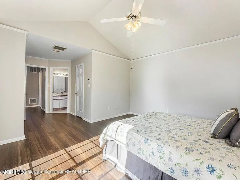 48 Rutland Ln — Photo 14