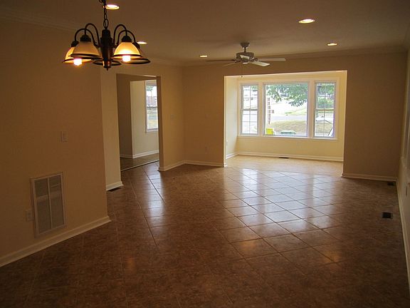 Living Room / Dining Room