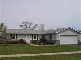222 E Mitchell Ct, Braidwood, IL 60408