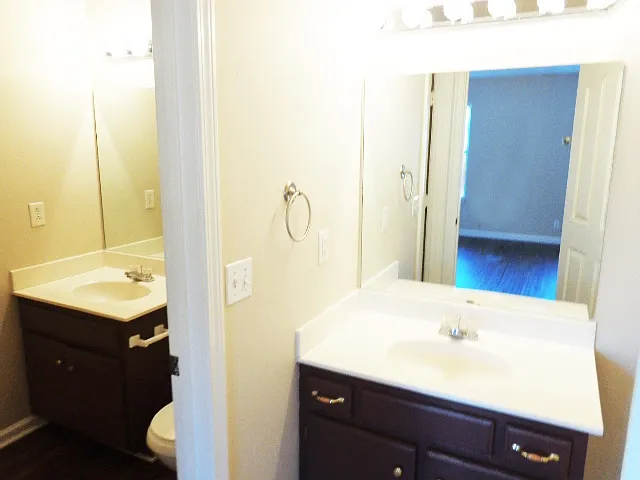 2836 Islington Dr — Photo 7