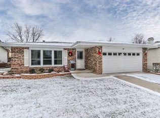 681 Catalpa Ln, Bartlett, IL 60103