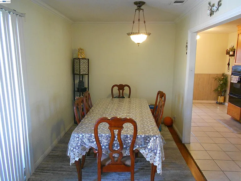 1257 Henderson Ln — Photo 23