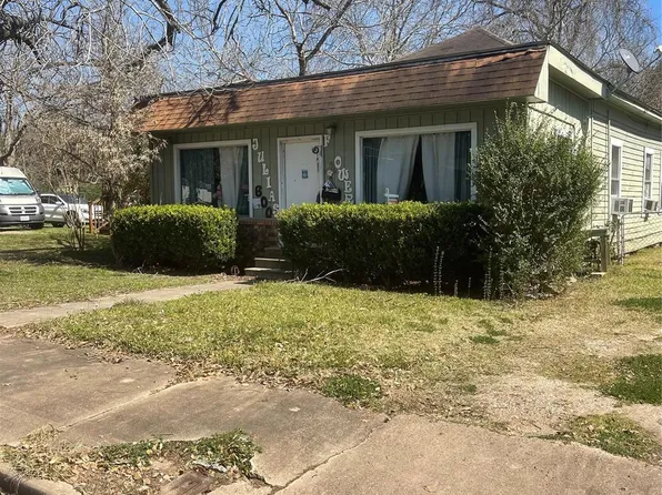 600 N Fulton St, Wharton, TX 77488