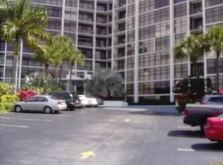 400 Leslie Dr APT 205, Hallandale Beach, FL 33009