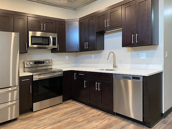 Tin Top 1A - Kitchen