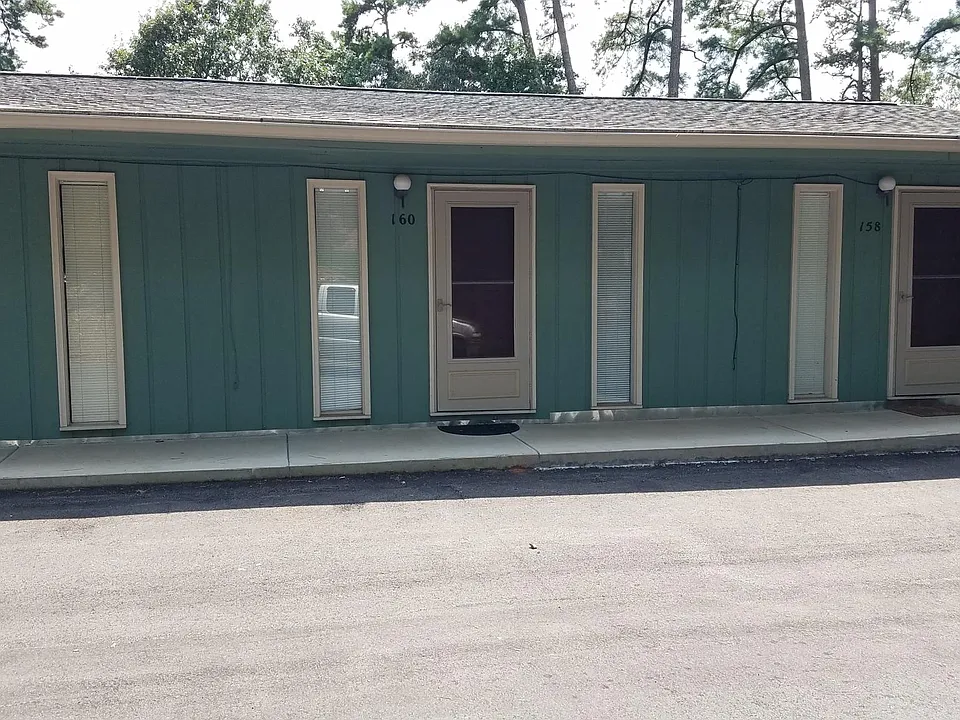 160 Pine Cliff Dr
