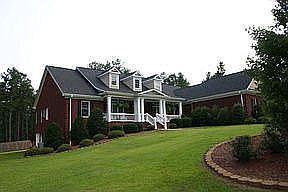 Another pic of front of home