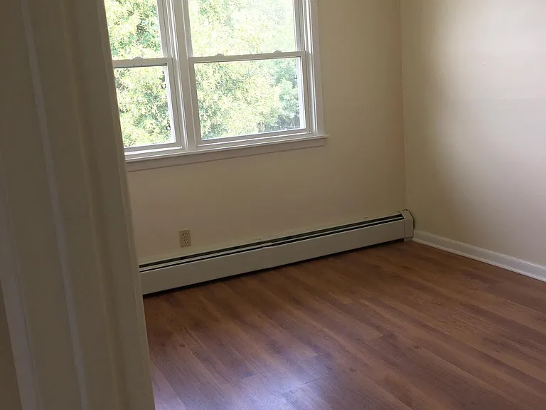 1345 Parker Blvd — Photo 7