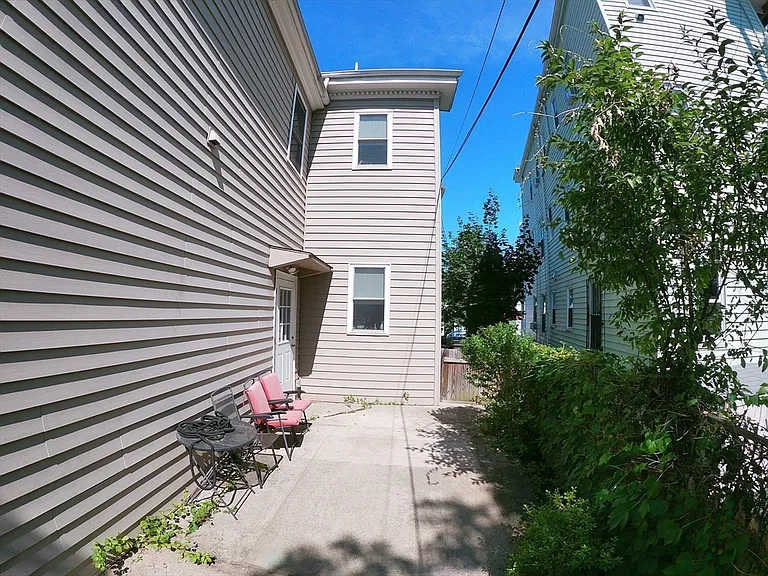 133 South St #1 — Photo 12
