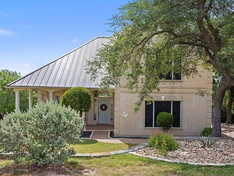 17133 Majestic Ridge Rd — Photo 2