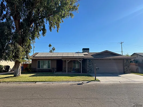 1983 S 22nd Ave Photo 1