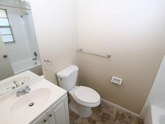 3rd image of 5414 Brownell St