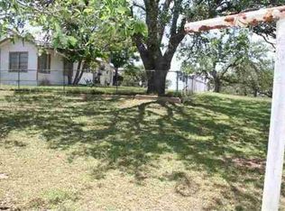106 E Bluebriar Dr, Marble Falls, TX 78654