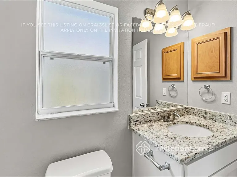 3282 Merrick Ave — Photo 17