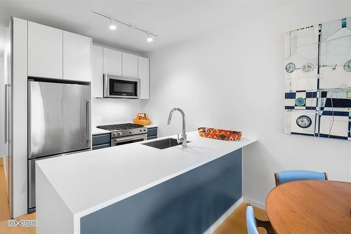415 Red Hook Lane — Photo 2