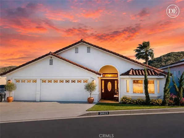 30823 Early Round Dr, Canyon Lake, CA 92587